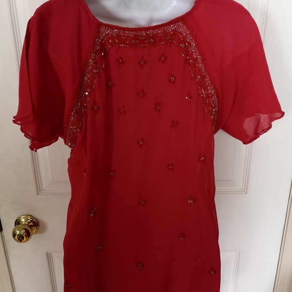 Red beaded tunic - Picture 4 of 6